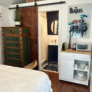 Adorable 1 Bedroom Apartment New York